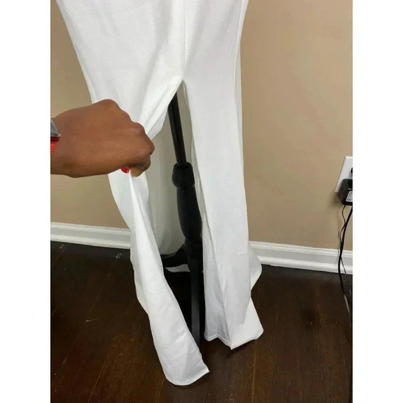 Lulu’s off the Shoulder Mermaid Gown- S - Picture 4 of 6